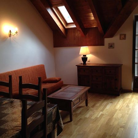 Apartaments Pirinenc إيستيري دانو المظهر الخارجي الصورة