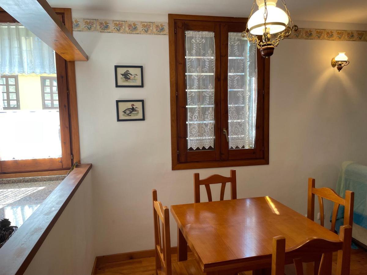 Apartaments Pirinenc إيستيري دانو المظهر الخارجي الصورة