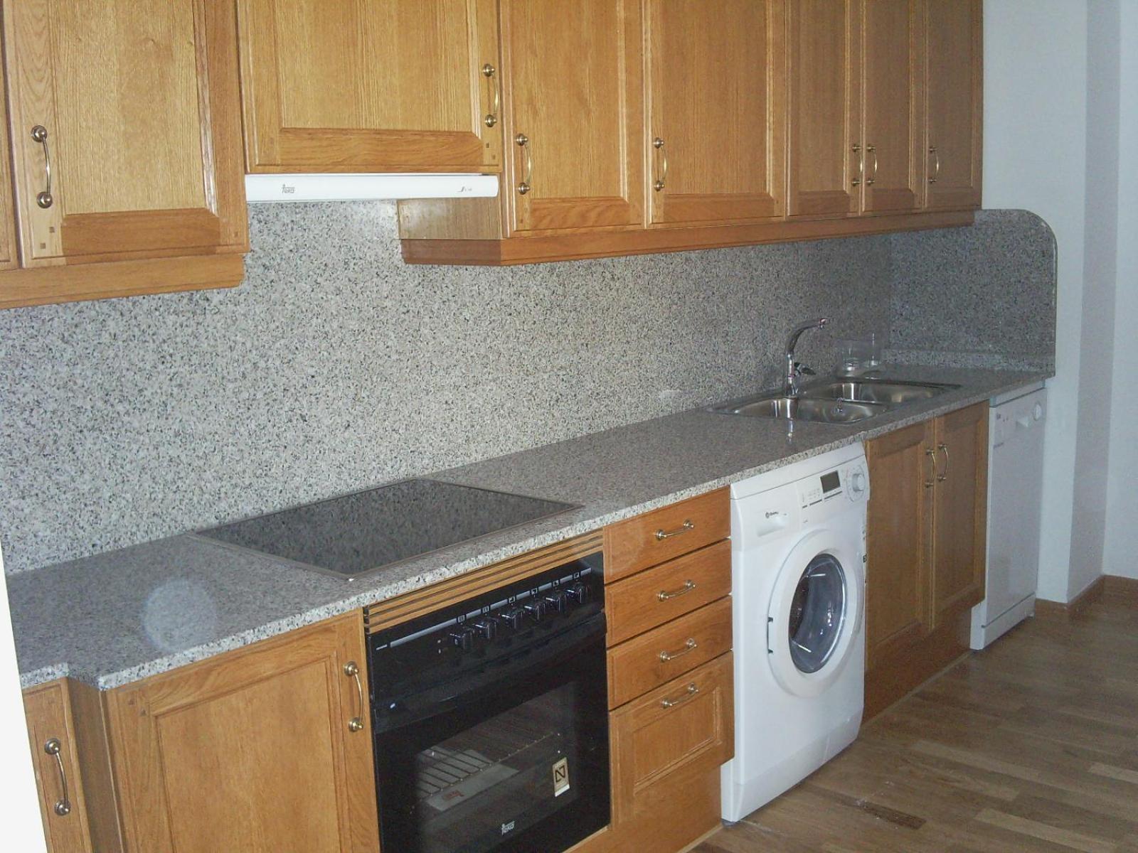 Apartaments Pirinenc إيستيري دانو المظهر الخارجي الصورة